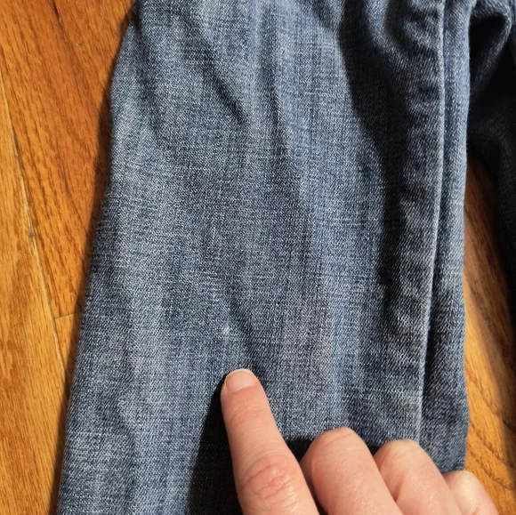 Gap Denim Blue Jean Jacket, Women's Medium, Buttons And Distressed Detail - Picture 5 of 16
